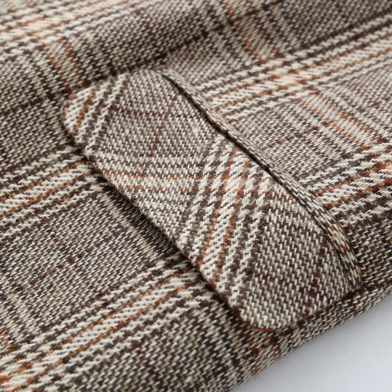 Women's Check Blazer - Stylish and Versatile Outerwear