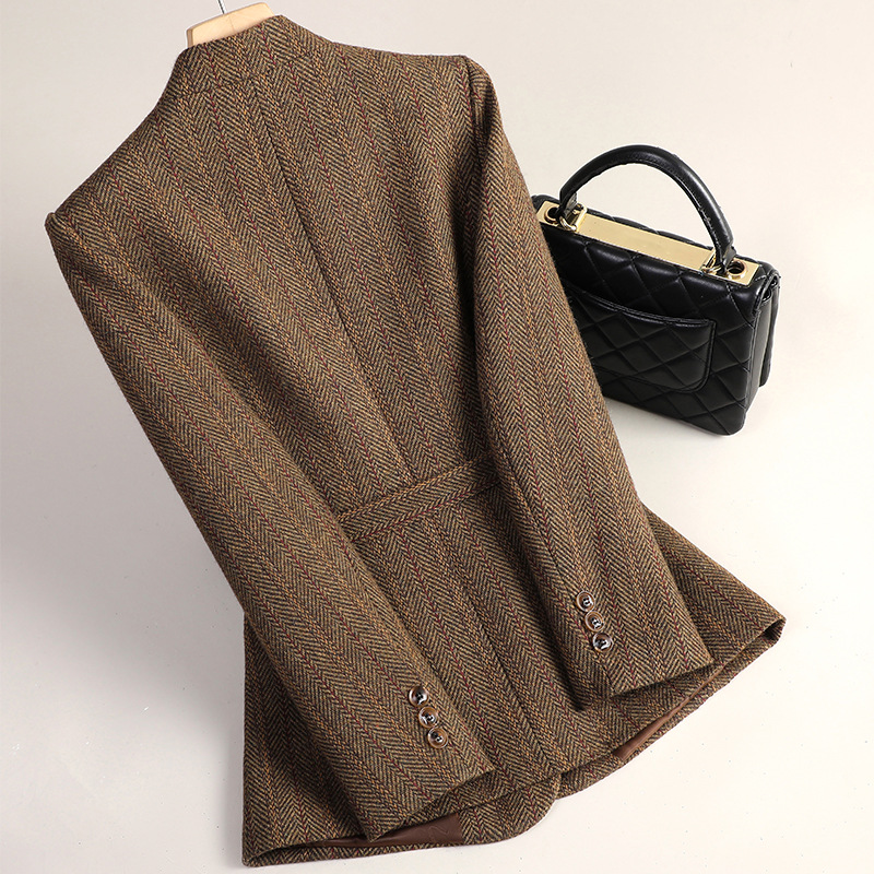 Women's Tweed Blazer - Stylish and Versatile Outerwear